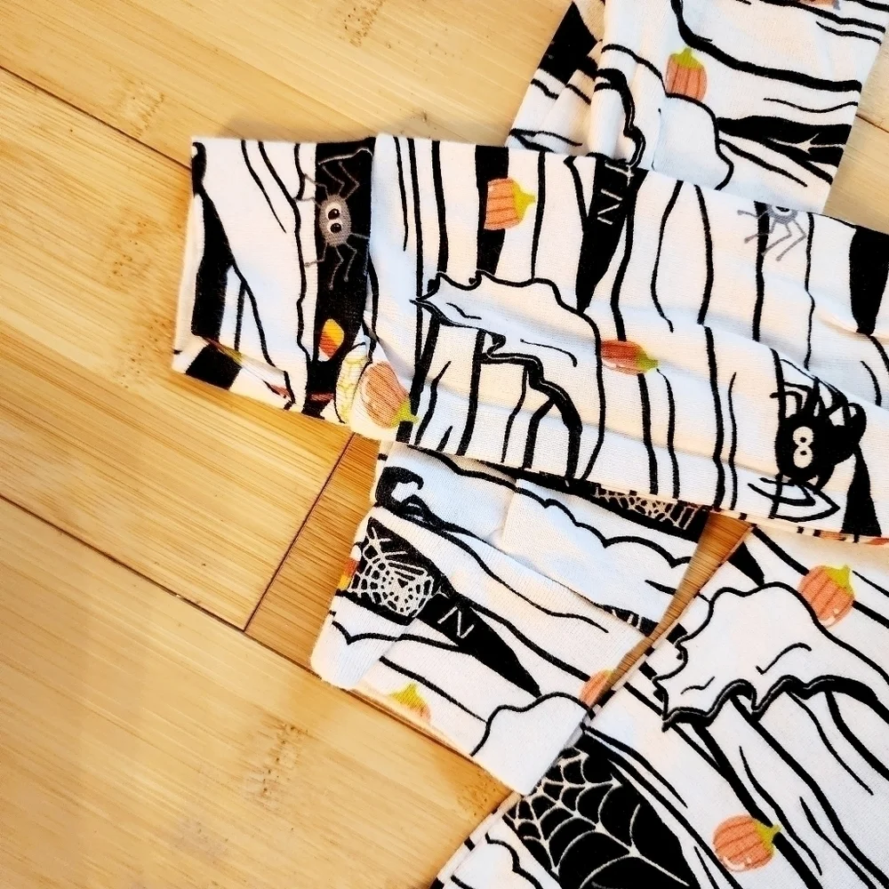 Children's Place Kid's Glow In The Dark 2 Piece Pajama Set Halloween Mummy EUC